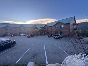 2025_08_0128 Hotel in Grand Lake, Colorado, august 2025
