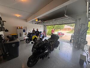 2025_08_0193 Cleaning the bikes at Steve's, Kansas City, Missouri, August 2025