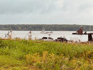 2024_05_0274 Doreen-Hickman Ferry across the Mississippi, Missouri, May 2024